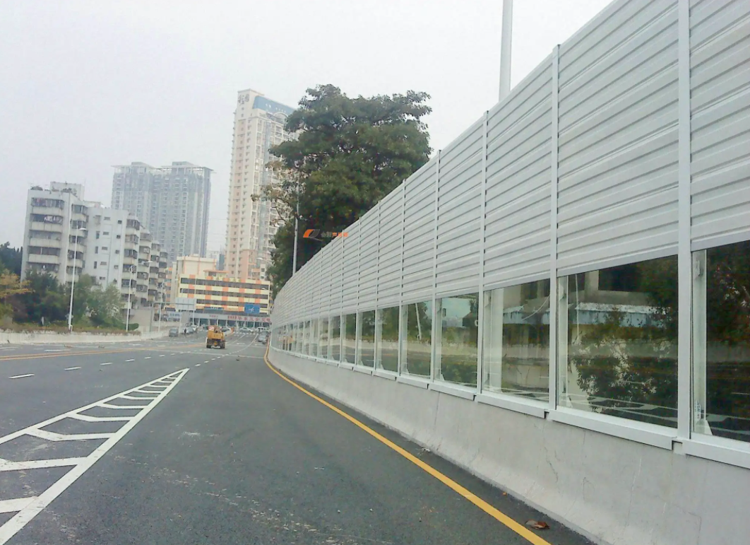 道路桥梁声屏障3.png